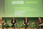 Marcelo Neri, diretor do FGV Social, durante a apresentação "Educação: a chave para o Desenvolvimento Econômico e Social" no 6ª Jornada de Inovação e Competitividade da Indústria Catarinense promovido pela FIESC
